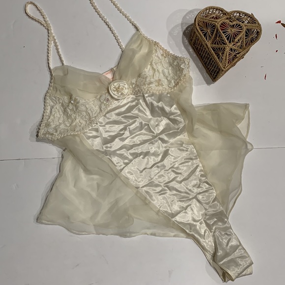 Vintage 80s Terry Russo Cream  Embroidered Teddy L - Picture 6 of 10